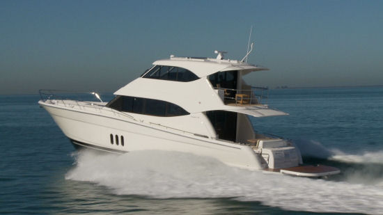 Maritimo M58 running shot