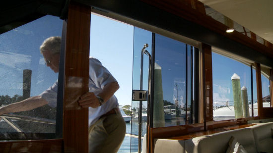 Maritimo M58 sliding door